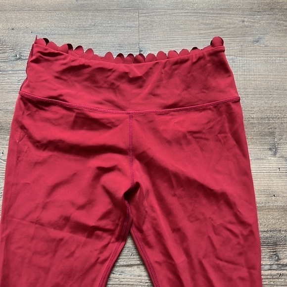 Electric Yoga Women’s L Activewear Scalloped Tummy Control Leggings Quick Dry - Picture 4 of 11